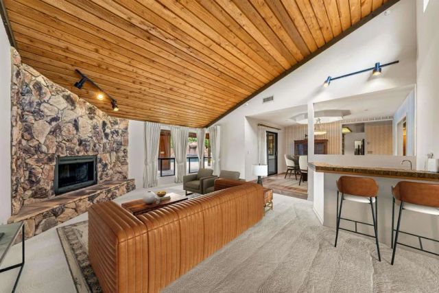 11915 Fuerte Vista Lane, El Cajon, CA 92020