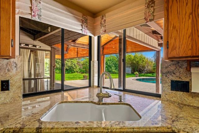 11915 Fuerte Vista Lane, El Cajon, CA 92020