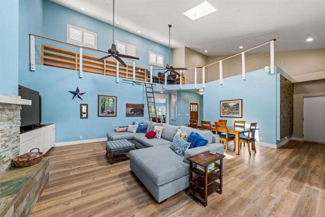 11915 Fuerte Vista Lane, El Cajon, CA 92020