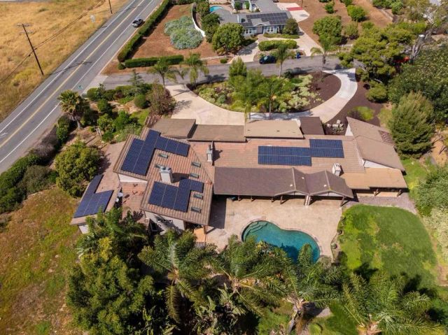 11915 Fuerte Vista Lane, El Cajon, CA 92020