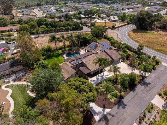 11915 Fuerte Vista Lane, El Cajon, CA 92020