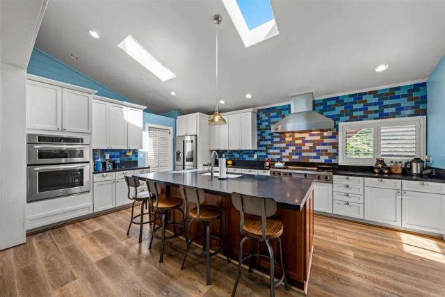 11915 Fuerte Vista Lane, El Cajon, CA 92020