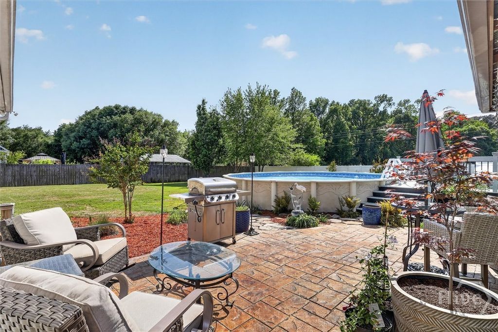 Image 11 of property listing at 405 Peachtree Drive, Rincon, GA 31326