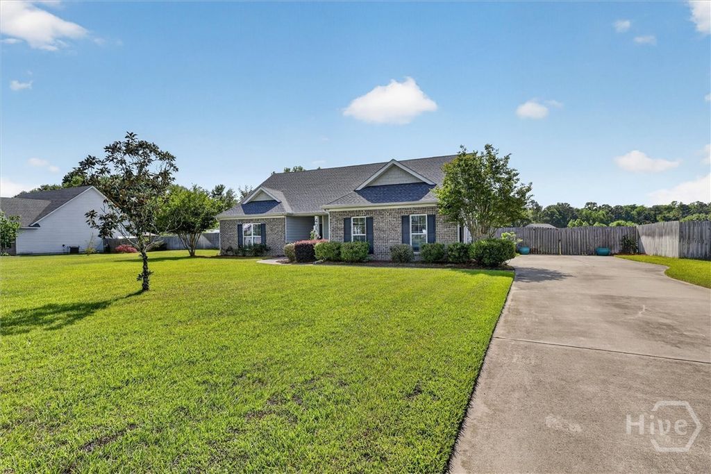 Image 43 of property listing at 405 Peachtree Drive, Rincon, GA 31326