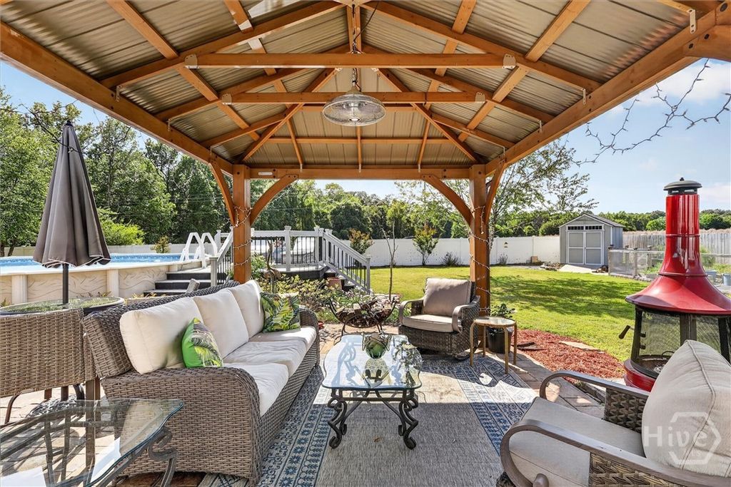 Image 5 of property listing at 405 Peachtree Drive, Rincon, GA 31326