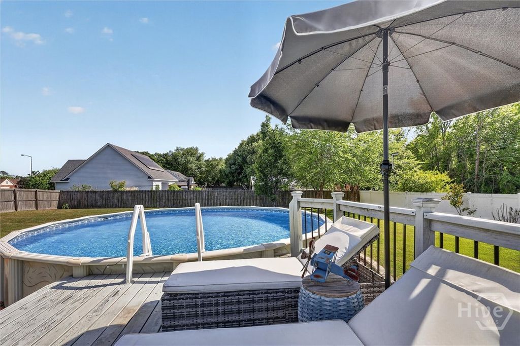 Image 6 of property listing at 405 Peachtree Drive, Rincon, GA 31326