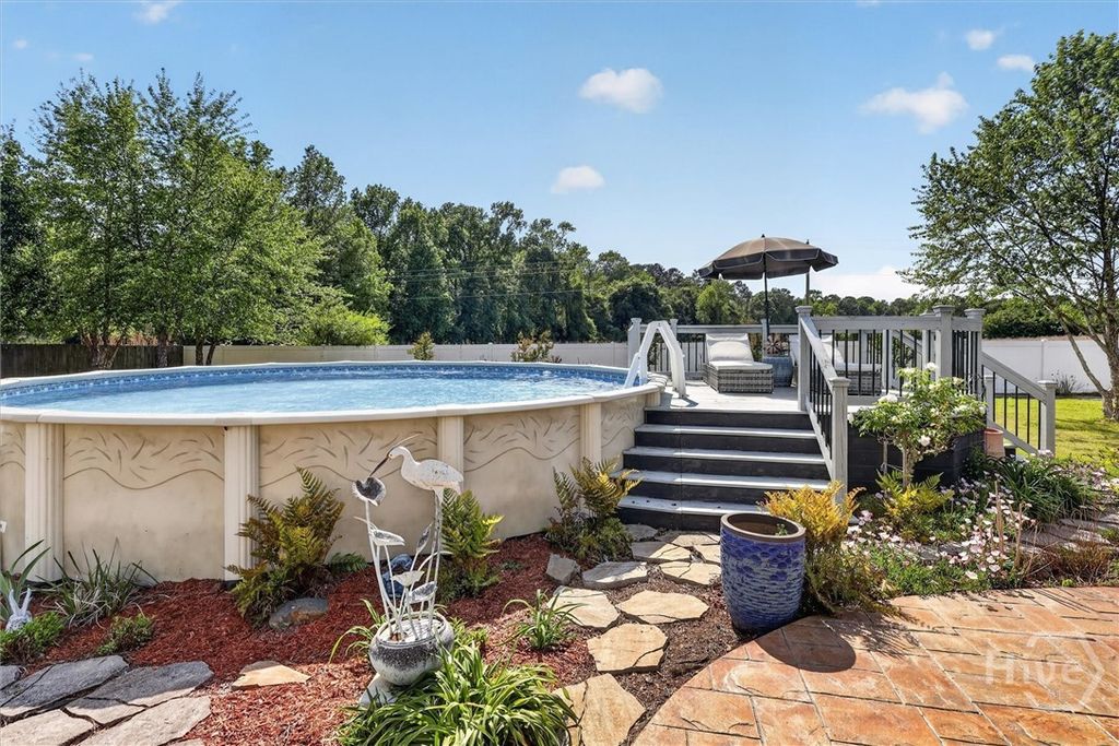 Image 7 of property listing at 405 Peachtree Drive, Rincon, GA 31326