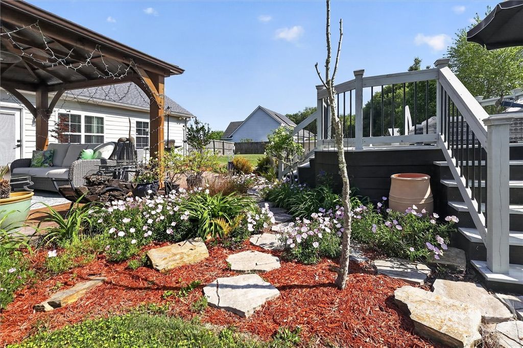 Image 9 of property listing at 405 Peachtree Drive, Rincon, GA 31326