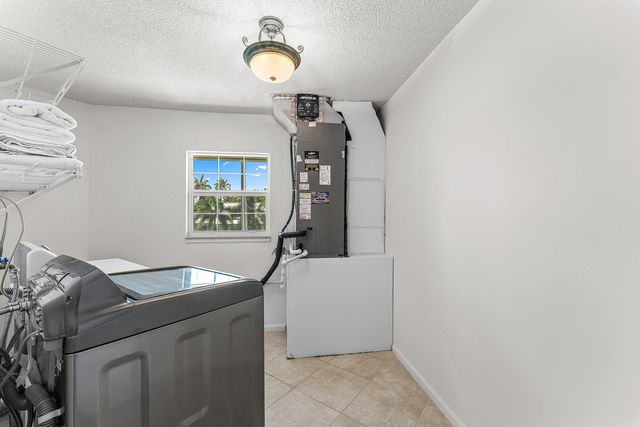 99 Seabreeze Avenue 2, Delray Beach, FL 33483