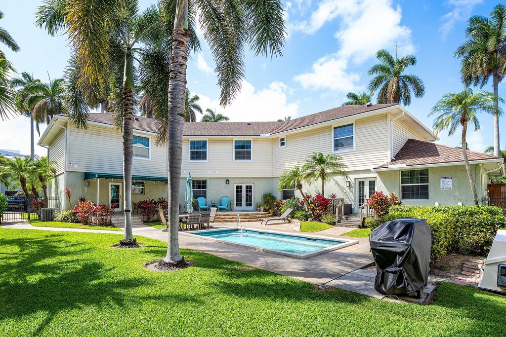 99 Seabreeze Avenue 2, Delray Beach, FL 33483