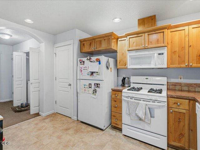 16558 Daisy Place, La Pine, OR 97739