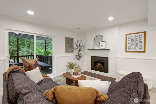 18204 NE 179th Street, Woodinville, WA 98072