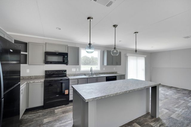14820 Hyde-A-Way Lane, Mabank, TX 75147