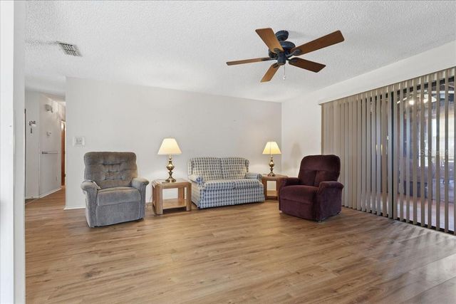 1203 W REDBUD STREET, Plant City, FL 33563