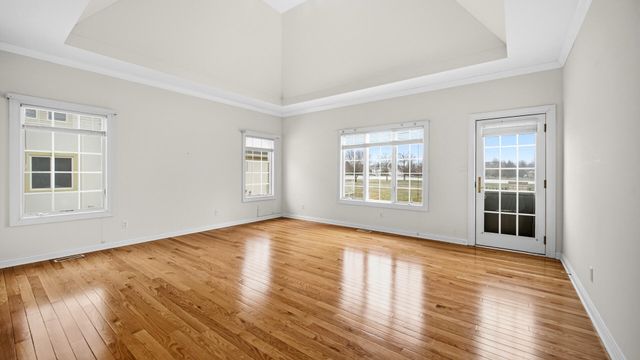 917 Royal Dublin Lane, Dyer, IN 46311