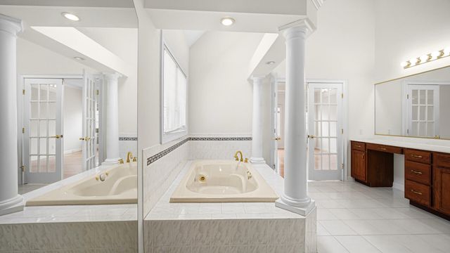 917 Royal Dublin Lane, Dyer, IN 46311