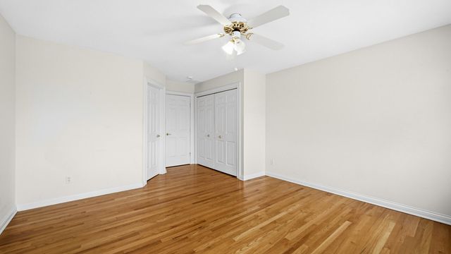 917 Royal Dublin Lane, Dyer, IN 46311