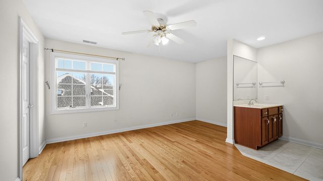 917 Royal Dublin Lane, Dyer, IN 46311