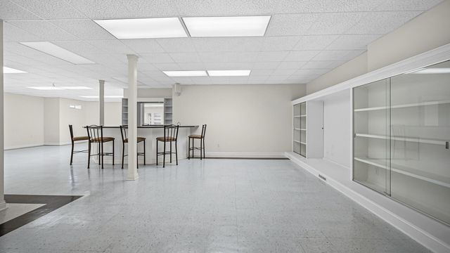 917 Royal Dublin Lane, Dyer, IN 46311