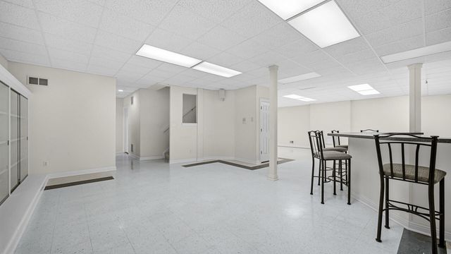 917 Royal Dublin Lane, Dyer, IN 46311