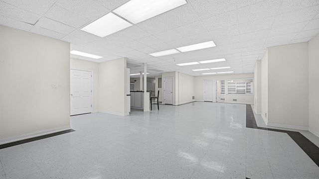 917 Royal Dublin Lane, Dyer, IN 46311