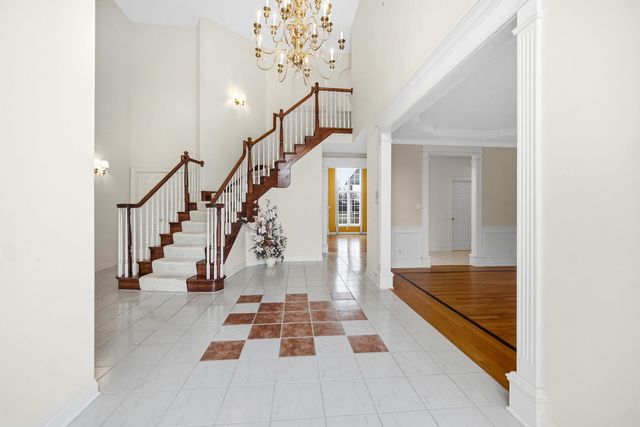 917 Royal Dublin Lane, Dyer, IN 46311