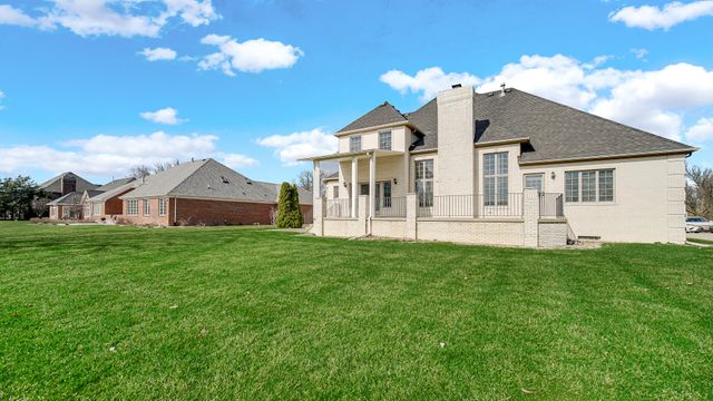 917 Royal Dublin Lane, Dyer, IN 46311