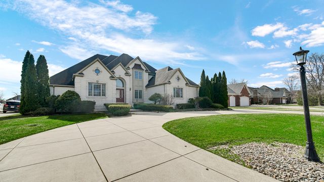 917 Royal Dublin Lane, Dyer, IN 46311