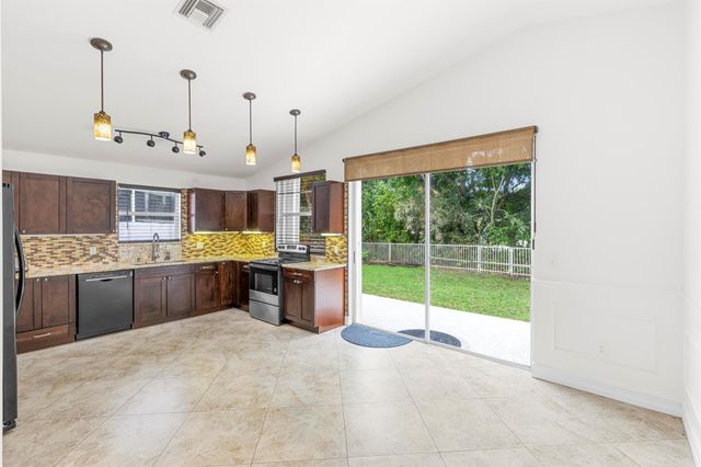 7469 Kingsley Court, Lake Worth, FL 33467