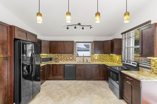 7469 Kingsley Court, Lake Worth, FL 33467