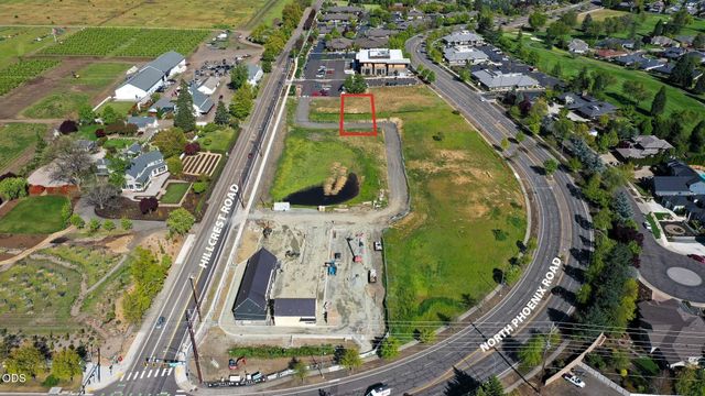 3256 Hillcrest Road, Medford, OR 97504