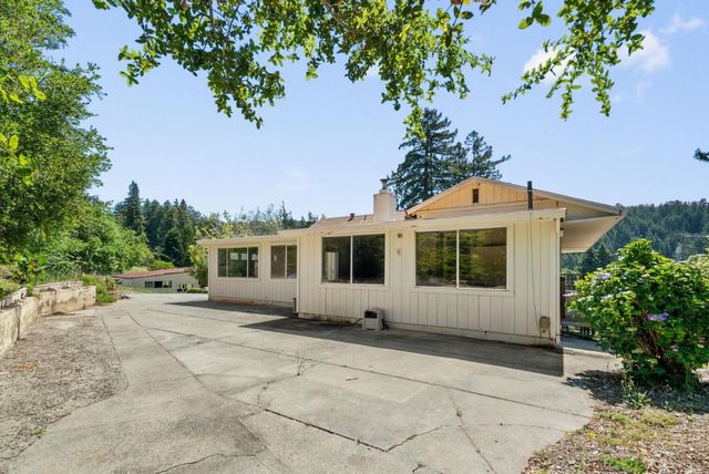 7025 Glen Haven Road, Soquel, CA 95073