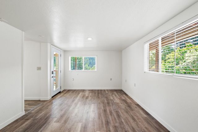 7025 Glen Haven Road, Soquel, CA 95073