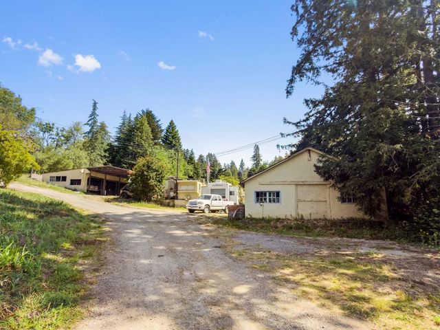7025 Glen Haven Road, Soquel, CA 95073