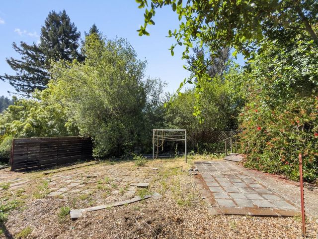7025 Glen Haven Road, Soquel, CA 95073