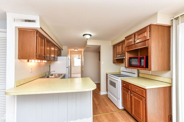 8071 Witherington Road, Indianapolis, IN 46268