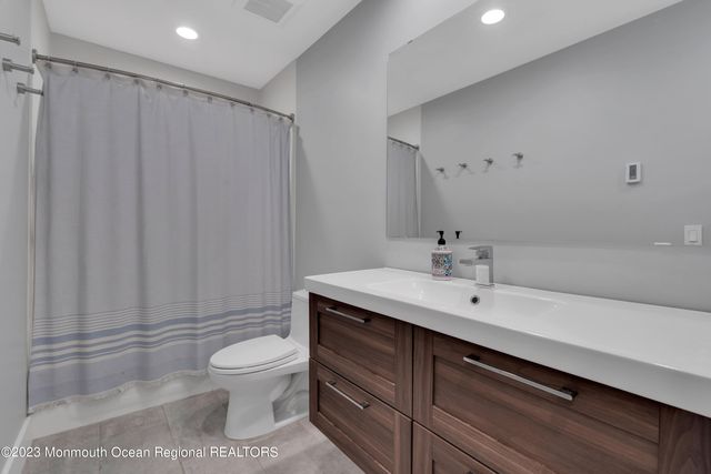 260 Ocean Avenue 17B, Sea Bright, NJ 07760