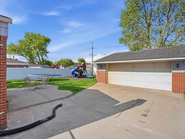 35323 Simco Drive, Clinton Twp, MI 48035