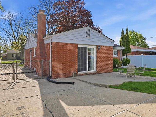 35323 Simco Drive, Clinton Twp, MI 48035