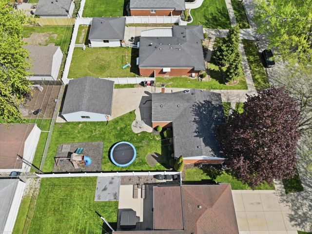 35323 Simco Drive, Clinton Twp, MI 48035