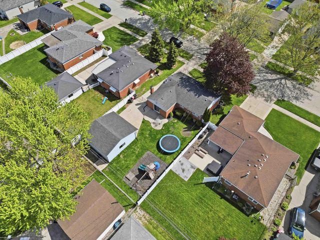 35323 Simco Drive, Clinton Twp, MI 48035