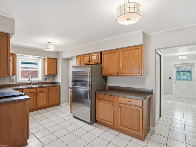 35323 Simco Drive, Clinton Twp, MI 48035