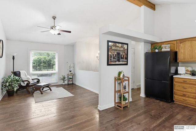130 Cedar Circle, Bellevue, NE 68005