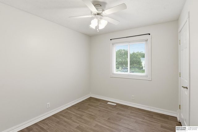 130 Cedar Circle, Bellevue, NE 68005
