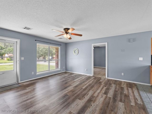 18 Pickle Lane, Heavener, OK 74937