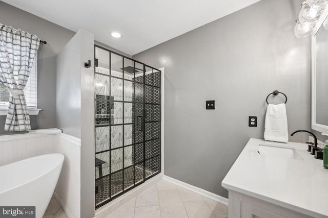 16910 HILLARD ST, Poolesville, MD 20837