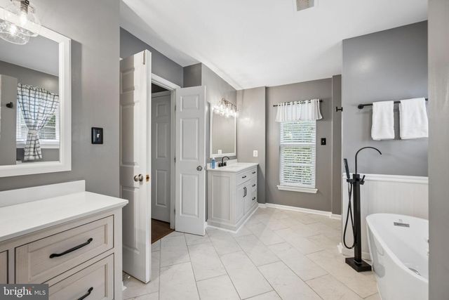 16910 HILLARD ST, Poolesville, MD 20837
