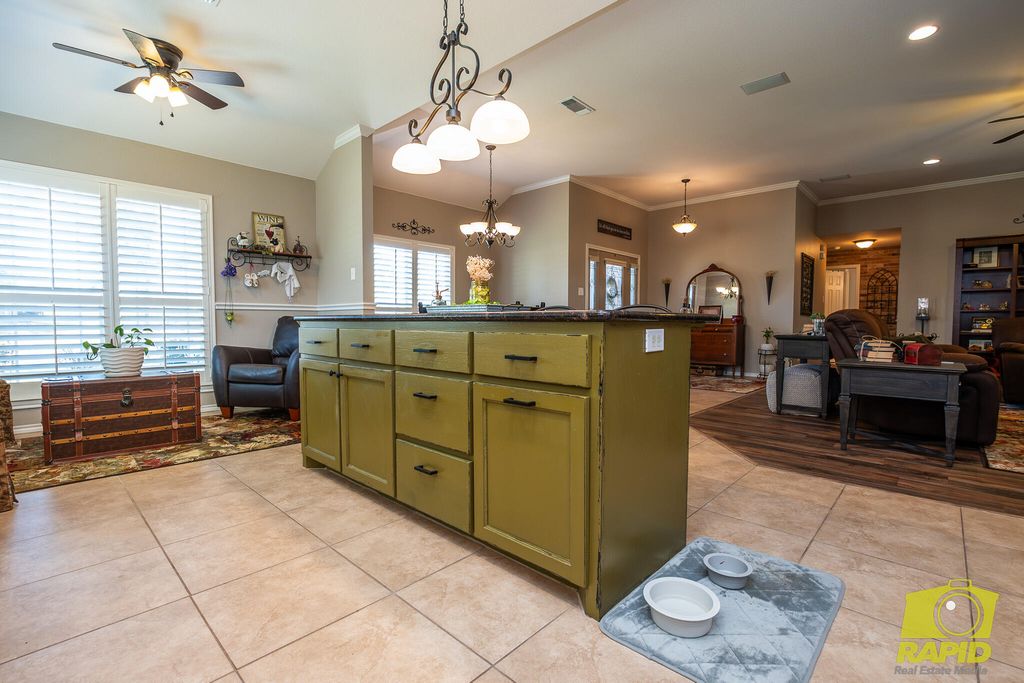 Image 20 of property listing at 6006 Maravillas Street, San Angelo, TX 76904