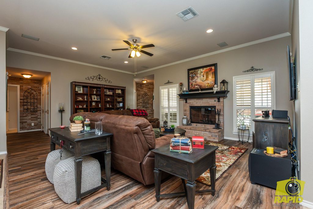 Image 6 of property listing at 6006 Maravillas Street, San Angelo, TX 76904