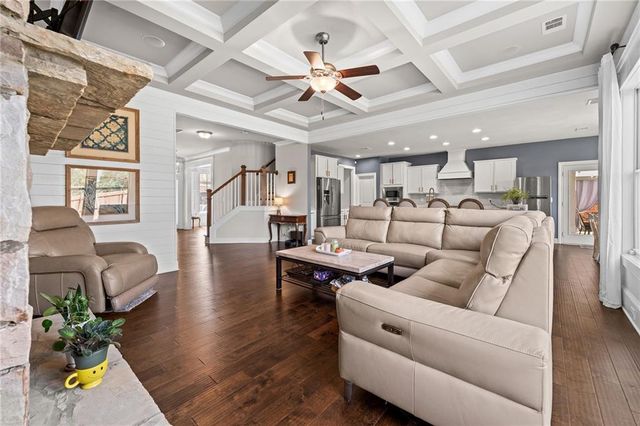 4051 Laura Jean Way, Buford, GA 30518